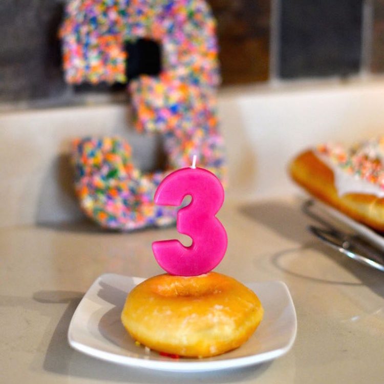 sprinkle birthday party - so sweet!