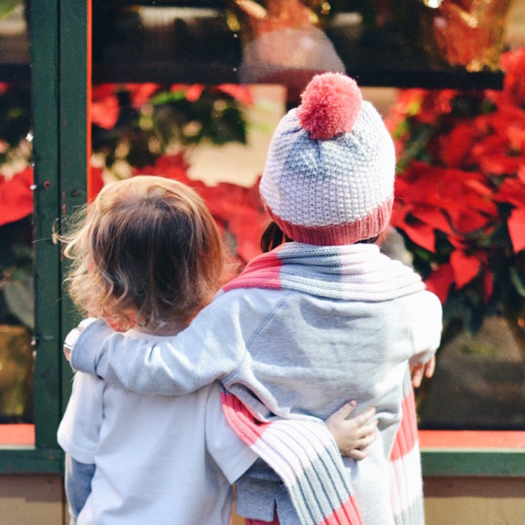 how to start holiday traditions with toddlers