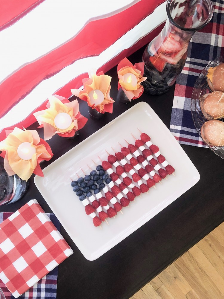 gotta make this american flag fruit tray 