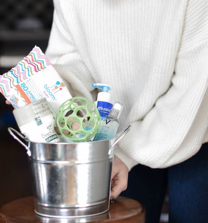 A Super Cute Baby Shower Gift Idea to Spoil Baby And Mom