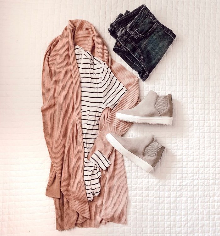 9 Basics, 15 Outfits – Creating a Basic Capsule Wardrobe for Moms from the Nordstrom Anniversary Sale
