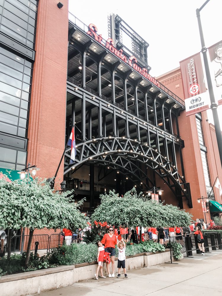 tips for taking your kids to a cardinals game
